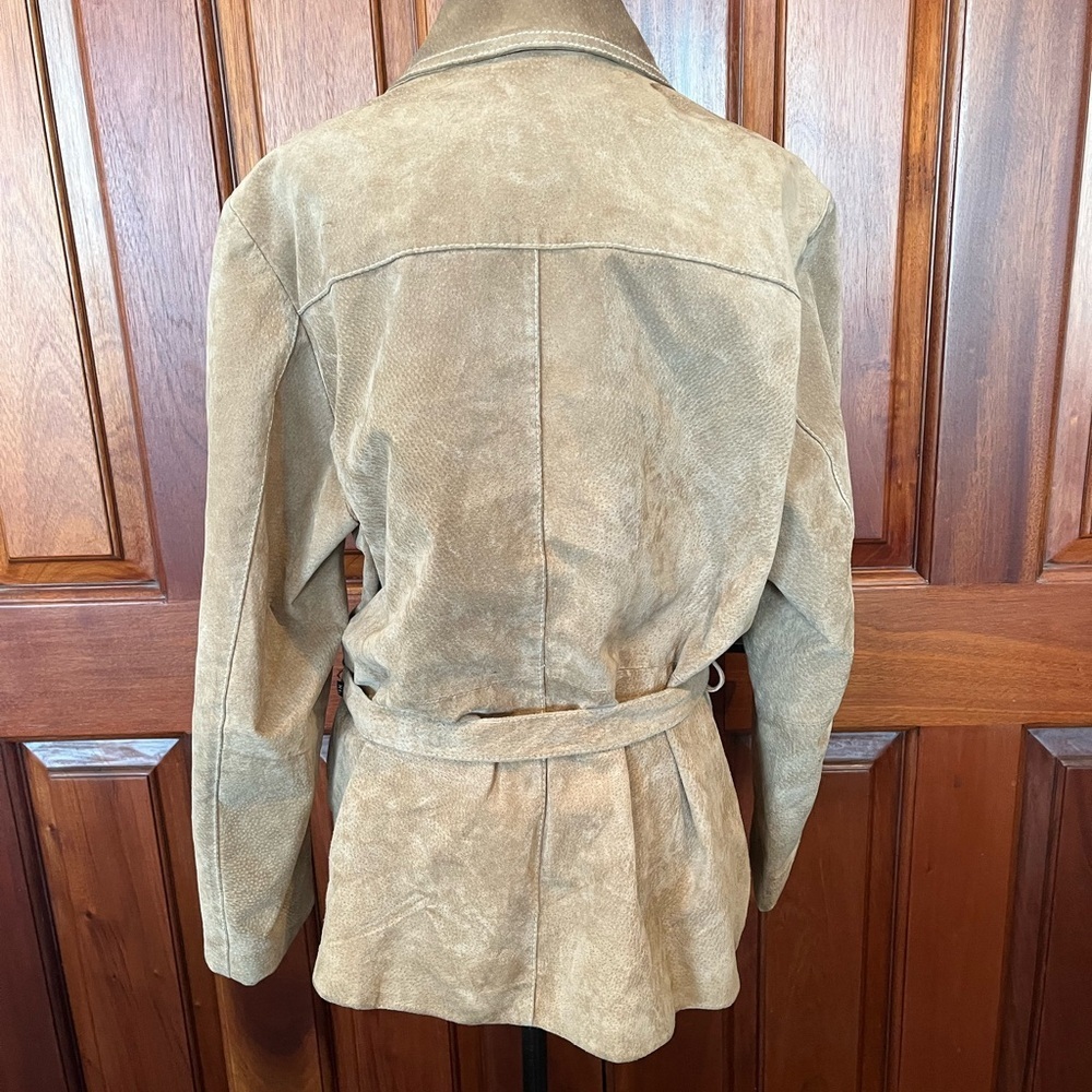 Wilsons Leather Women's Tan Suede Belted Jacket - Picture 4 of 9